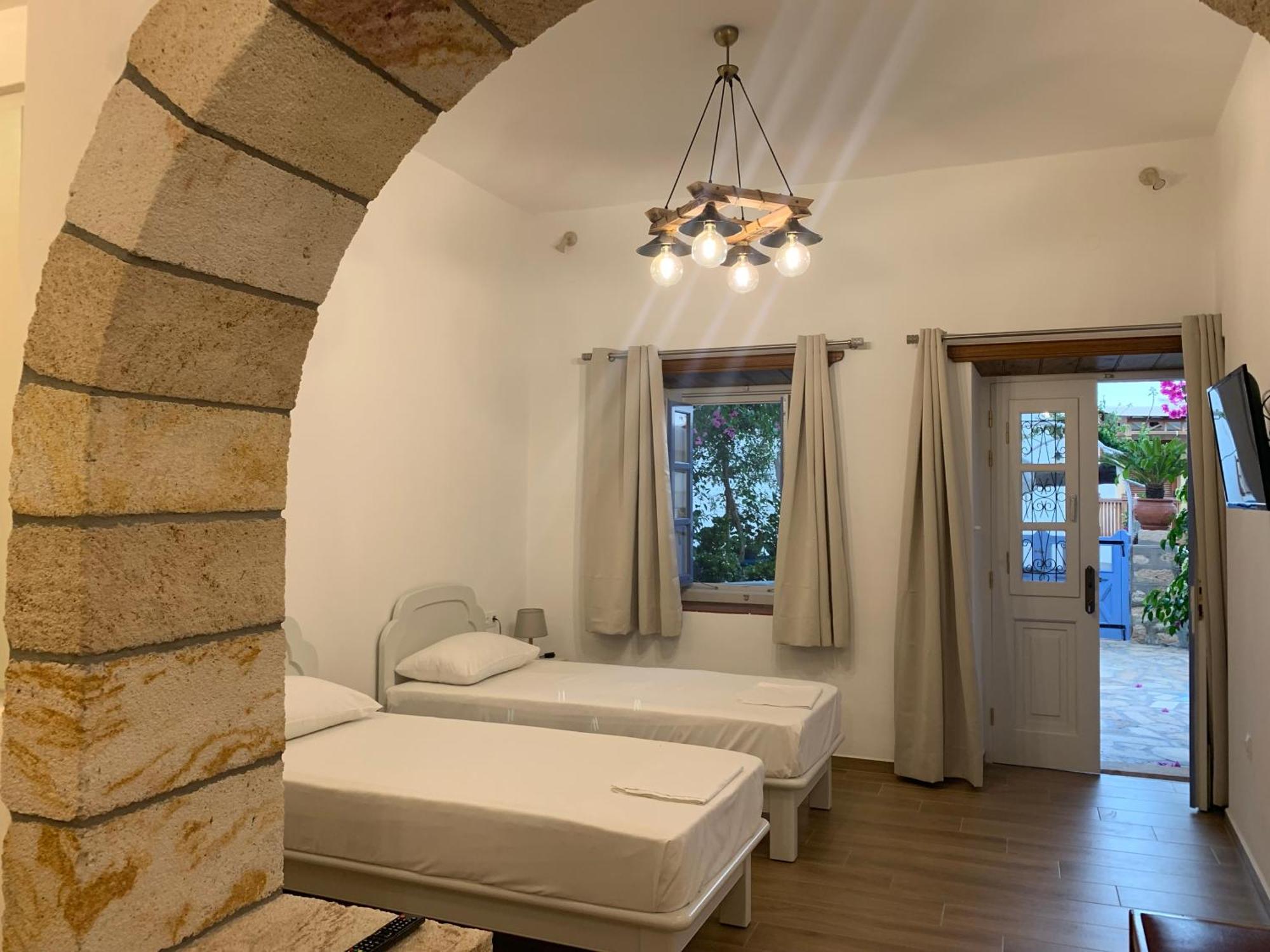 Patmos Maria Studios Скала Экстерьер фото